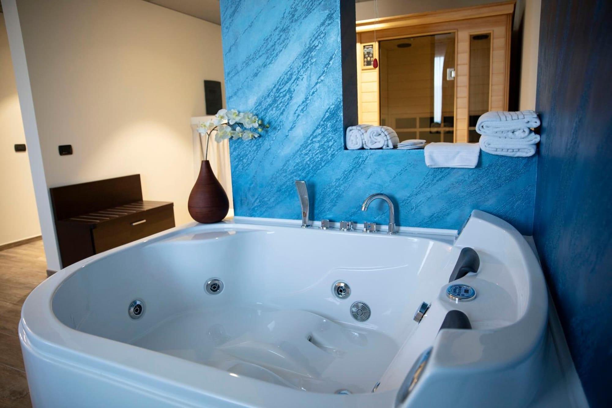 Castahotel Castagnito Kültér fotó