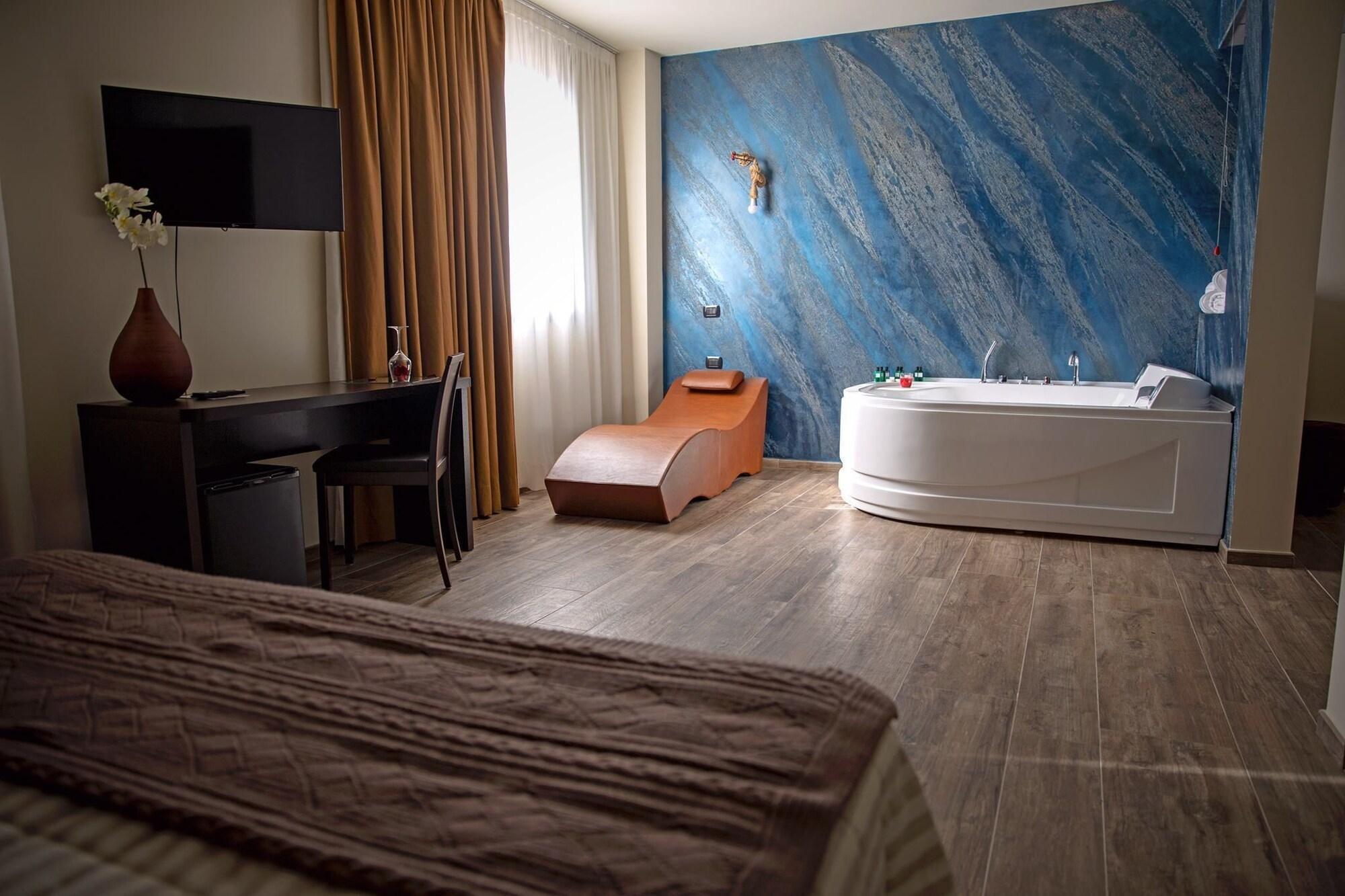 Castahotel Castagnito Kültér fotó